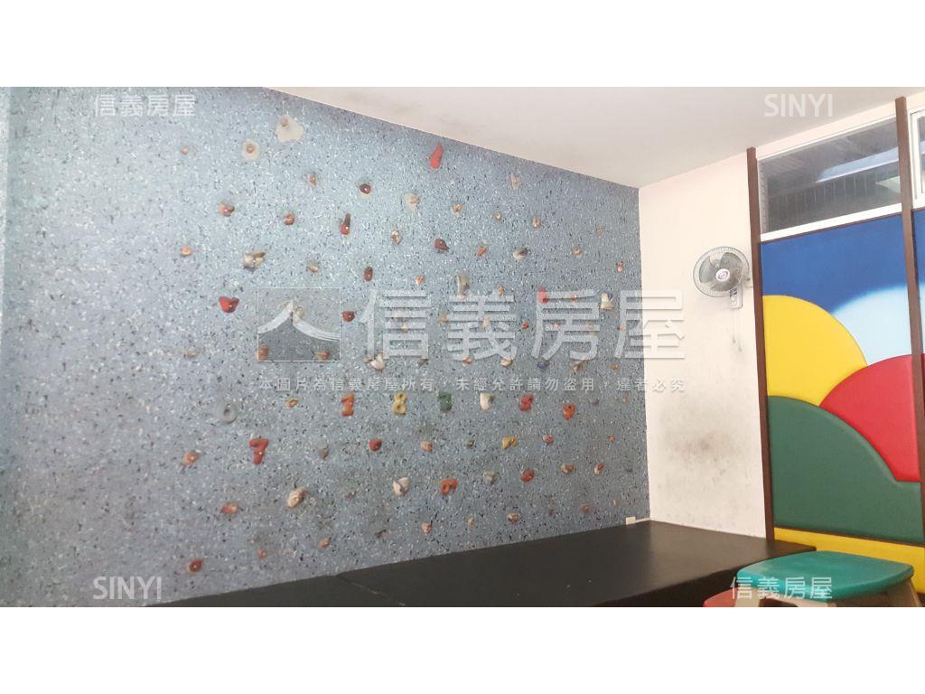 麗寶ＳＭＡＲＴ大３房車位房屋室內格局與周邊環境