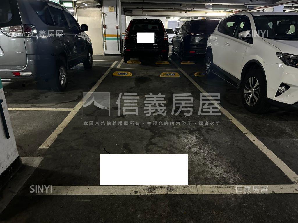 麗寶ＳＭＡＲＴ大３房車位房屋室內格局與周邊環境