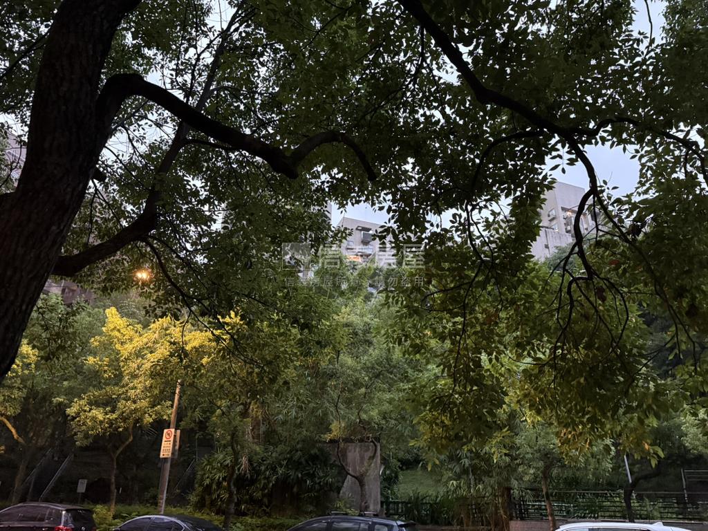 成功面公園麗景２房房屋室內格局與周邊環境