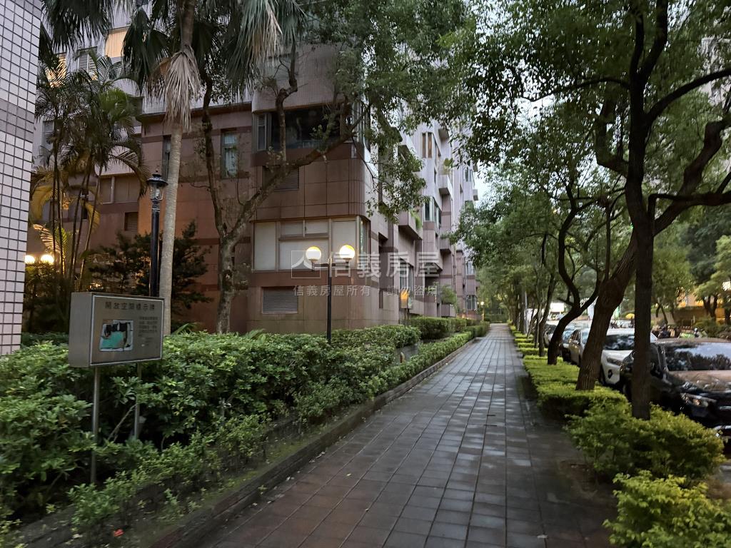 成功面公園麗景２房房屋室內格局與周邊環境