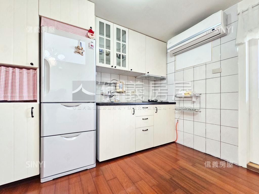 香格里拉漂亮景觀２房房屋室內格局與周邊環境