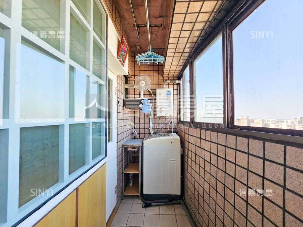 香格里拉漂亮景觀２房房屋室內格局與周邊環境