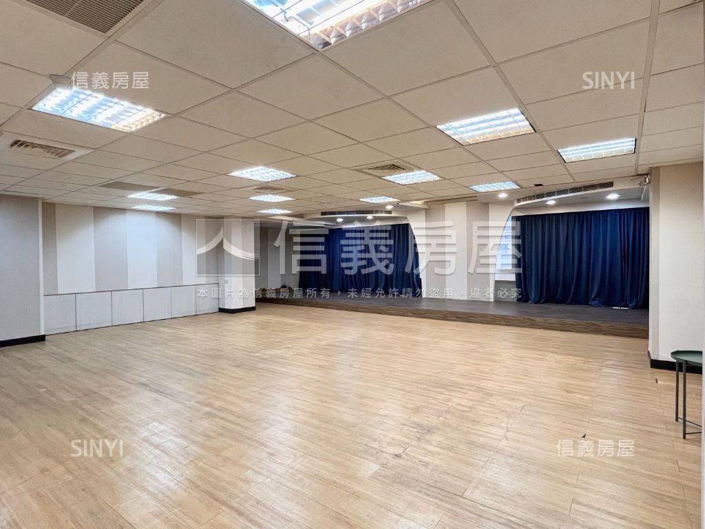 復興六合稀有大空間辦公室房屋室內格局與周邊環境