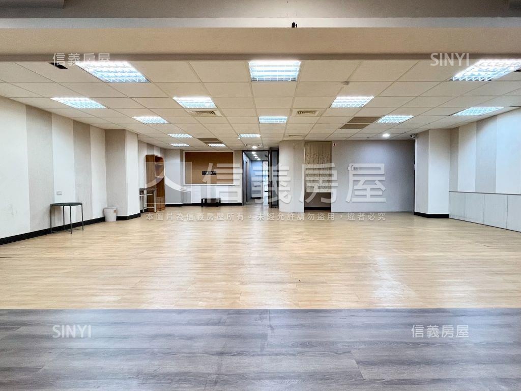 復興六合稀有大空間辦公室房屋室內格局與周邊環境