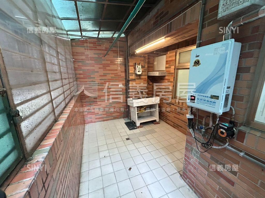 中央新村四房吉品美屋房屋室內格局與周邊環境