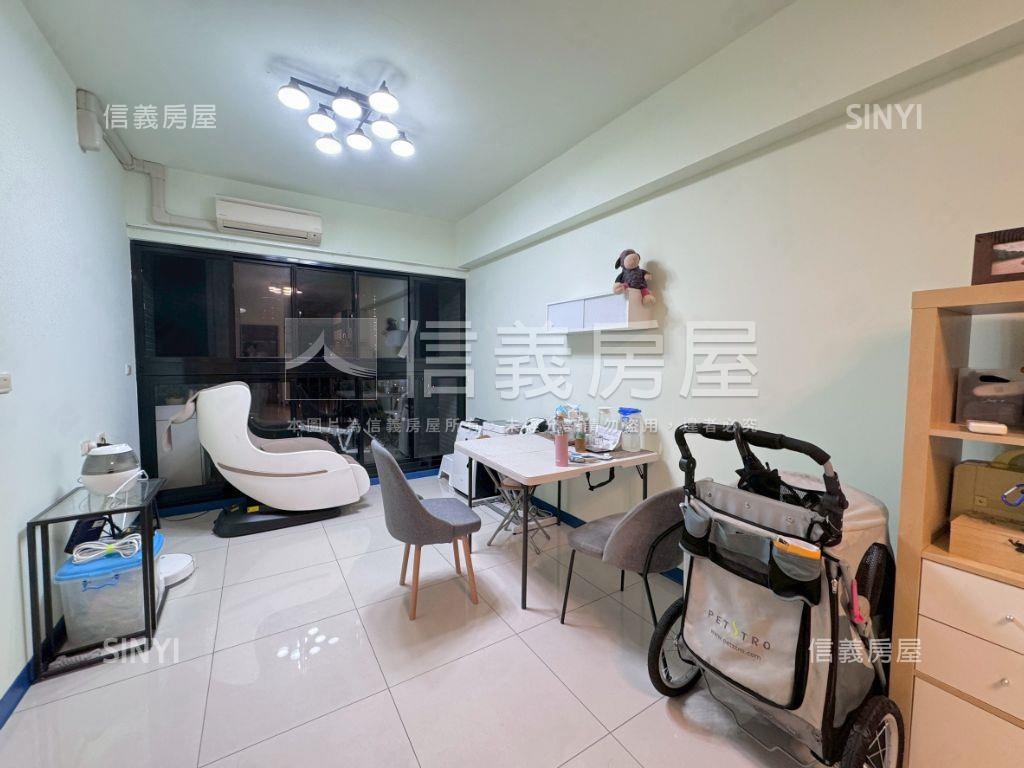 近雙鐵共構勝美漾兩房車位房屋室內格局與周邊環境