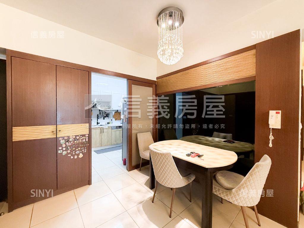 巨蛋高樓明亮成家四房平車房屋室內格局與周邊環境