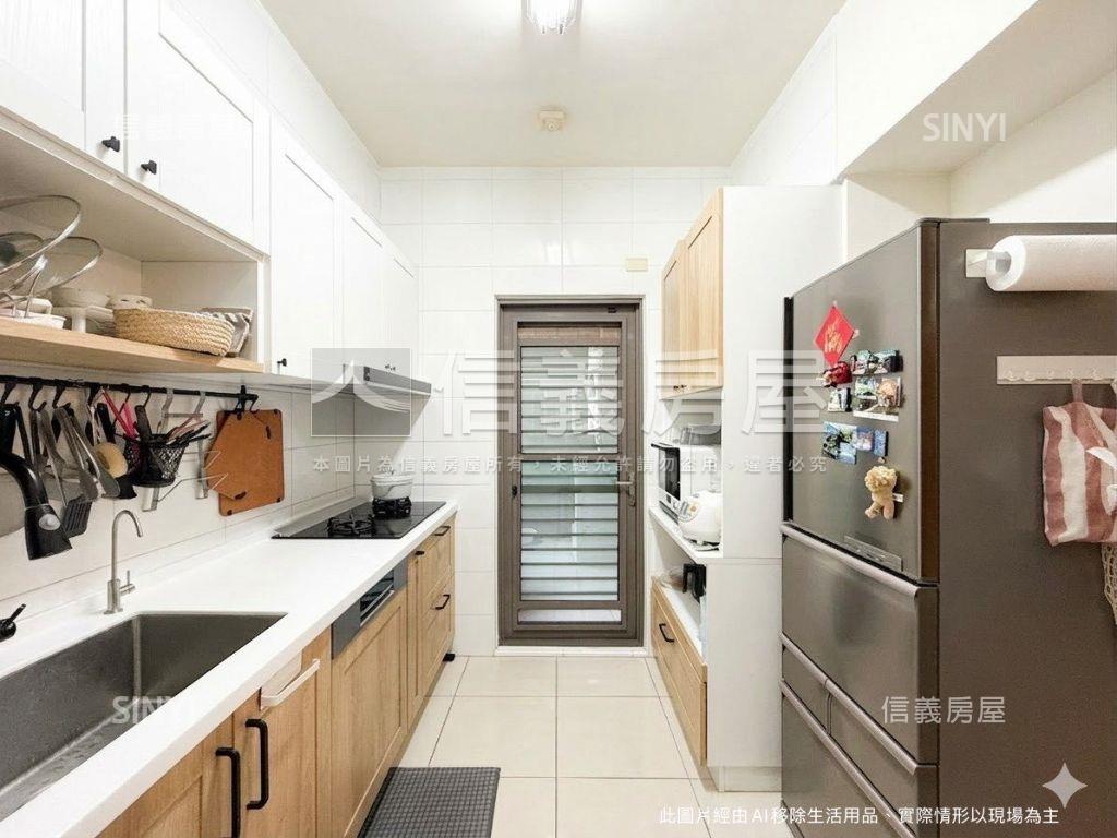 巨蛋高樓明亮成家四房平車房屋室內格局與周邊環境