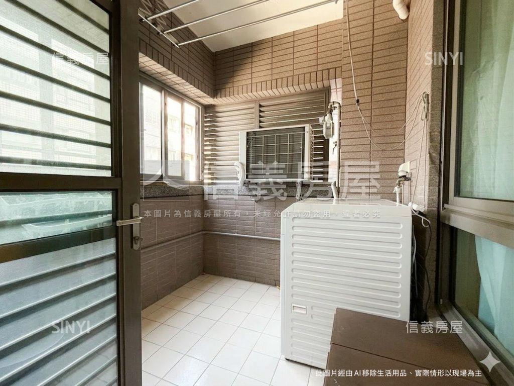 巨蛋高樓明亮成家四房平車房屋室內格局與周邊環境