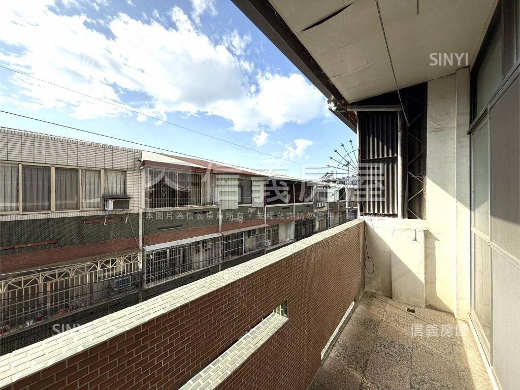 勤益旁活路朝南好棒棒透天房屋室內格局與周邊環境