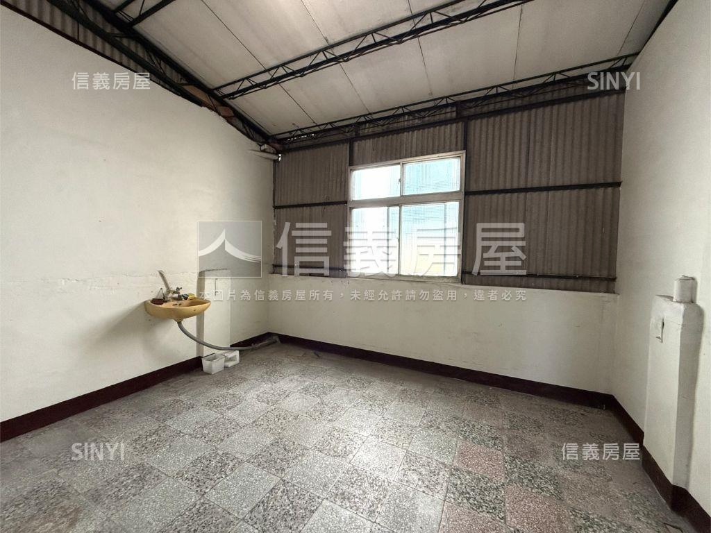 勤益旁活路朝南好棒棒透天房屋室內格局與周邊環境