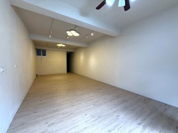 勤益旁活路朝南好棒棒透天