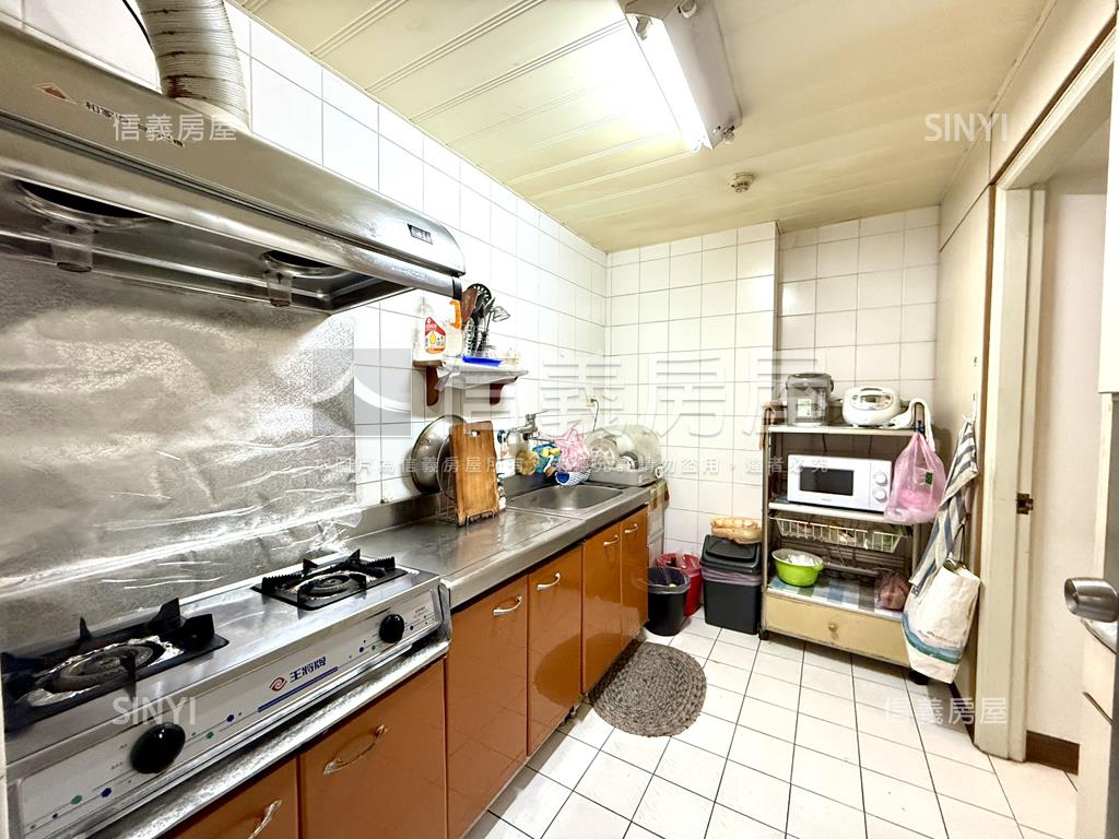 大庭新村Ｂ型大三房車位房屋室內格局與周邊環境