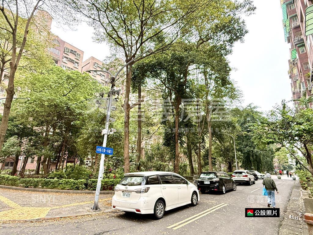 大庭新村Ｂ型大三房車位房屋室內格局與周邊環境