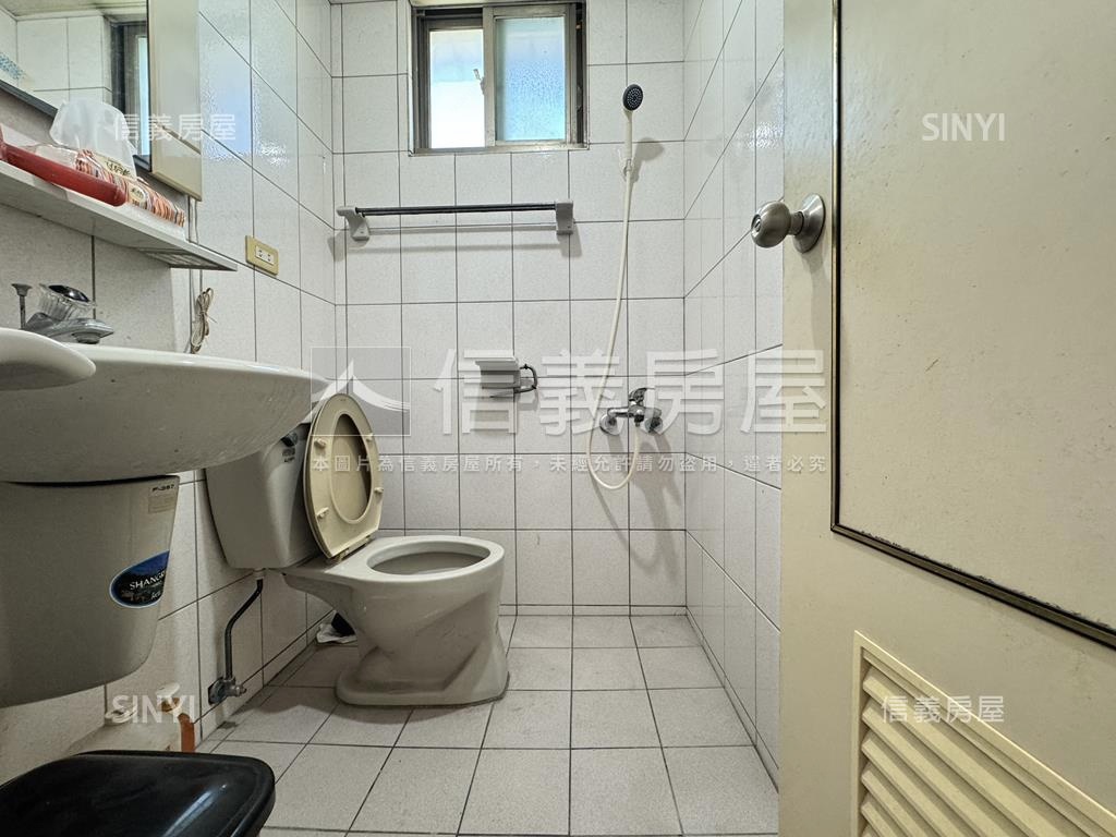 低總價雙衛開窗採光三房房屋室內格局與周邊環境