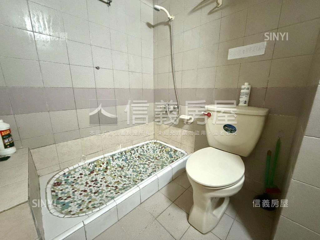 成大學廬次頂平車美居房屋室內格局與周邊環境