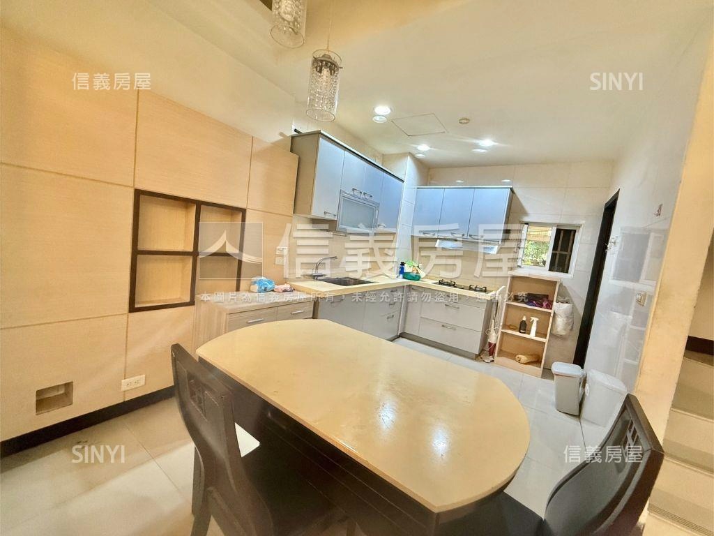 希臘風情美透天房屋室內格局與周邊環境