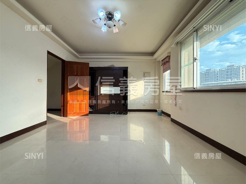 希臘風情美透天房屋室內格局與周邊環境