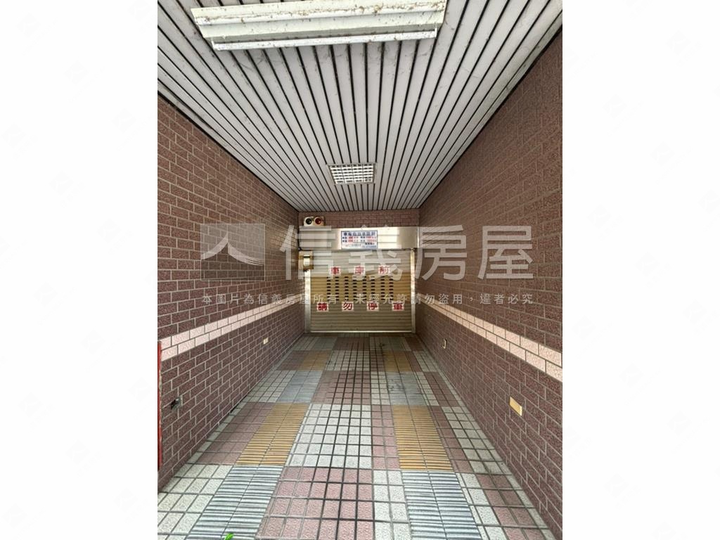稀有春田三房車位房屋室內格局與周邊環境