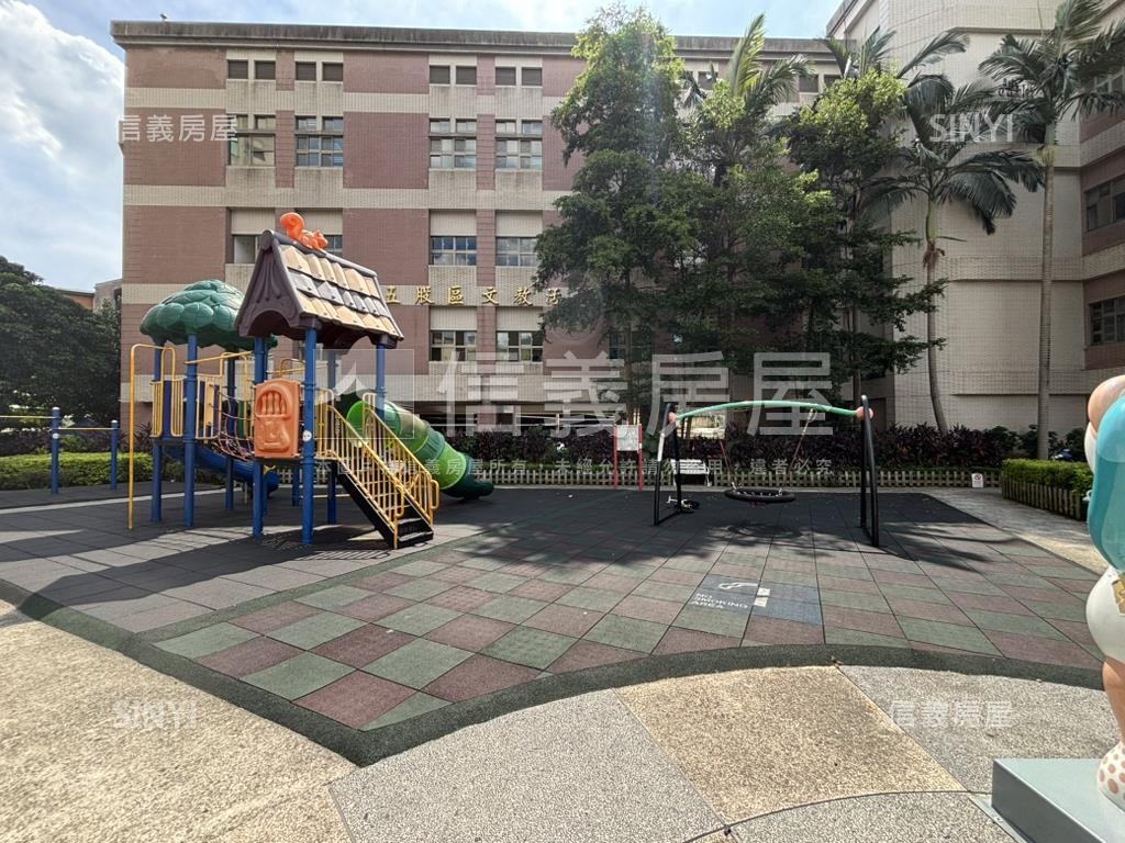 稀有春田三房車位房屋室內格局與周邊環境