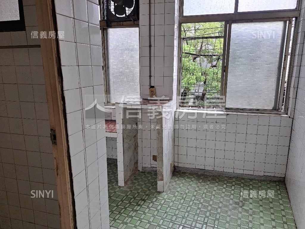 正永元路三角窗金店面房屋室內格局與周邊環境