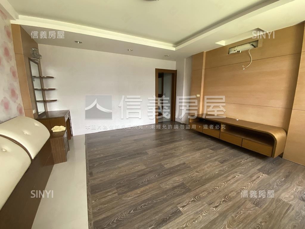 近沙鹿大地坪大別墅房屋室內格局與周邊環境
