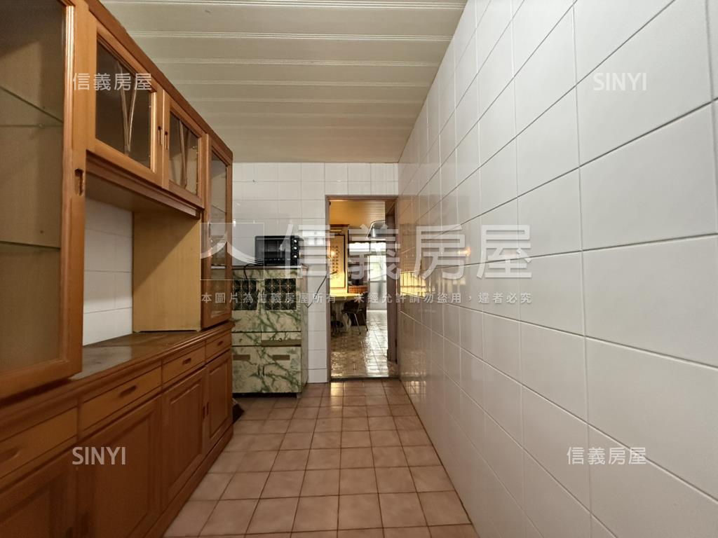 麗山方正２樓３房美寓房屋室內格局與周邊環境