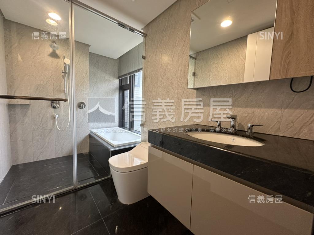 精銳ＦＵＮ未來★玄關三房房屋室內格局與周邊環境