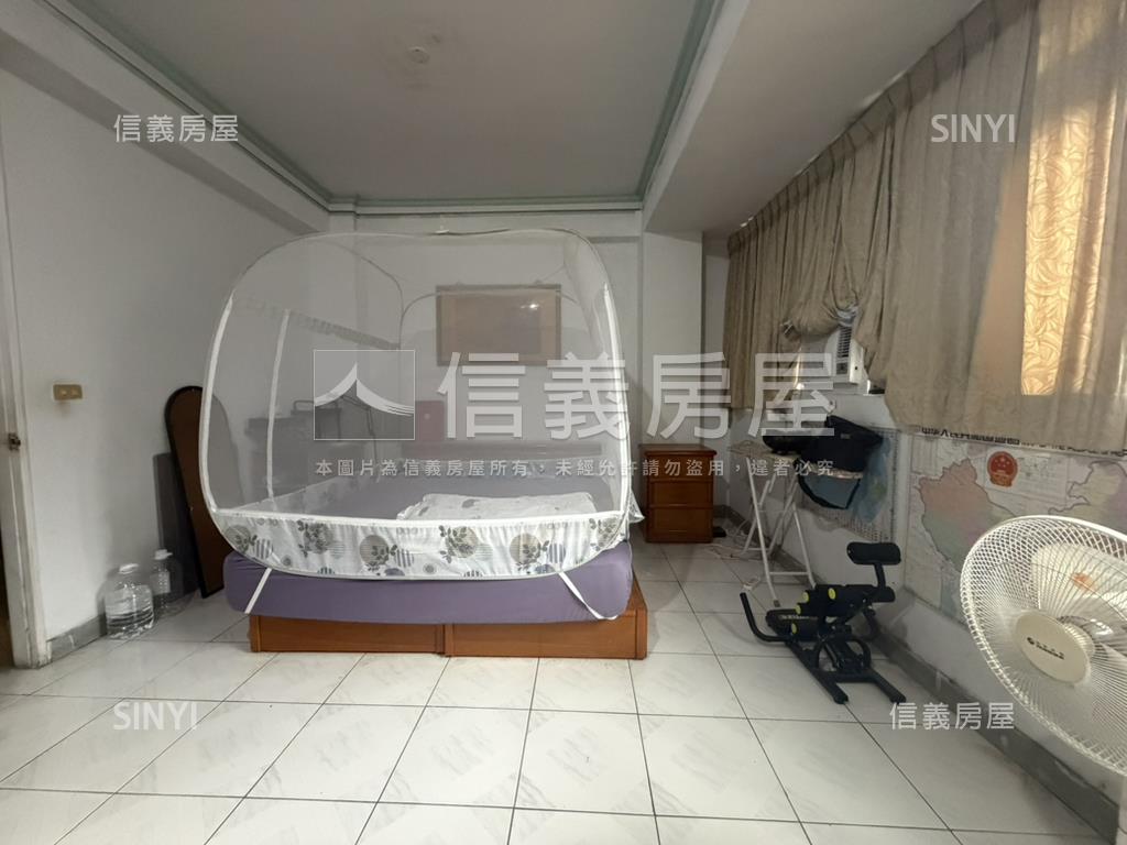 誠意出售綠園道旁大透天房屋室內格局與周邊環境