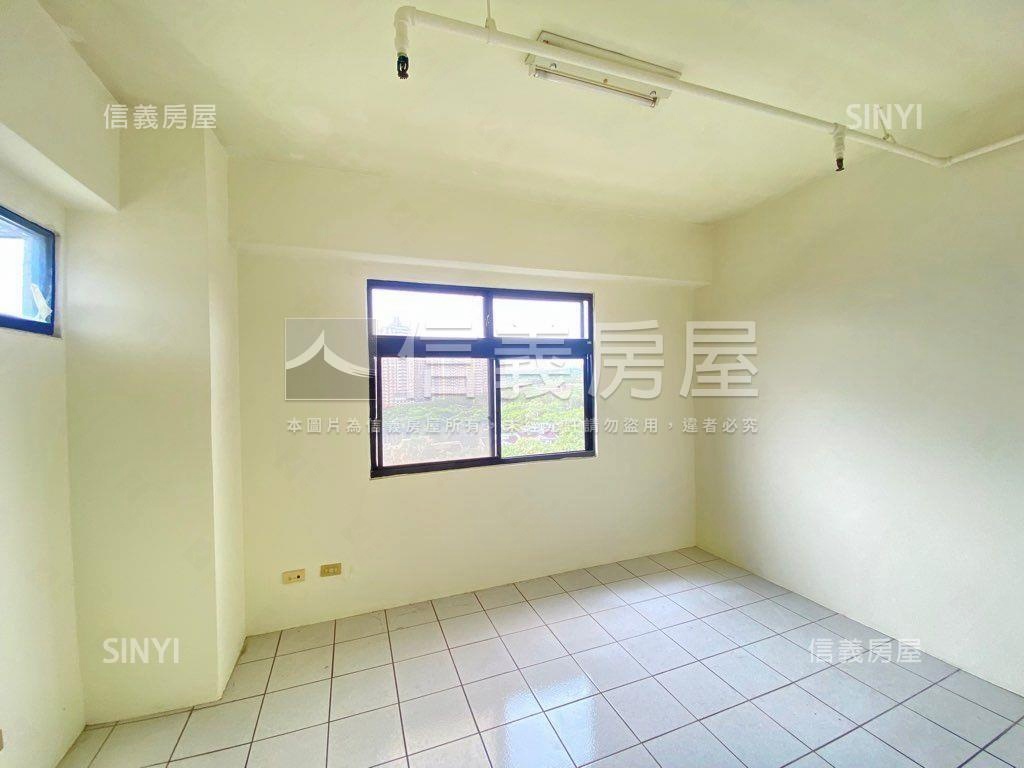 中科次頂樓大三房屋況佳房屋室內格局與周邊環境
