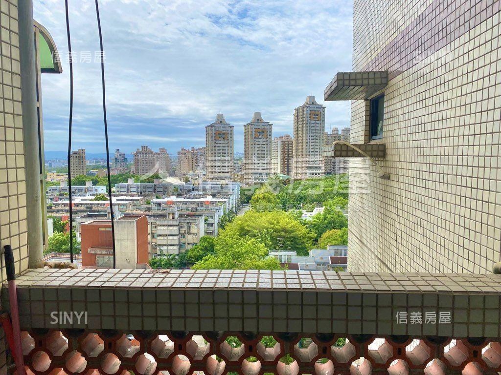 中科次頂樓大三房屋況佳房屋室內格局與周邊環境