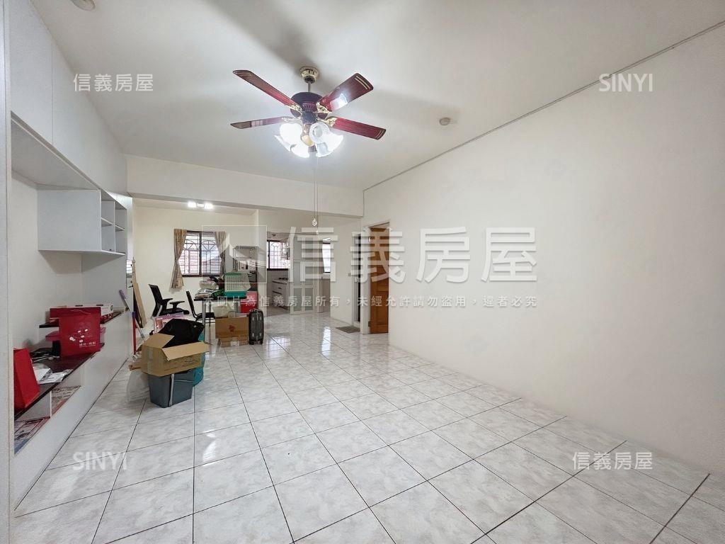 桃園近愛買大空間兩房房屋室內格局與周邊環境
