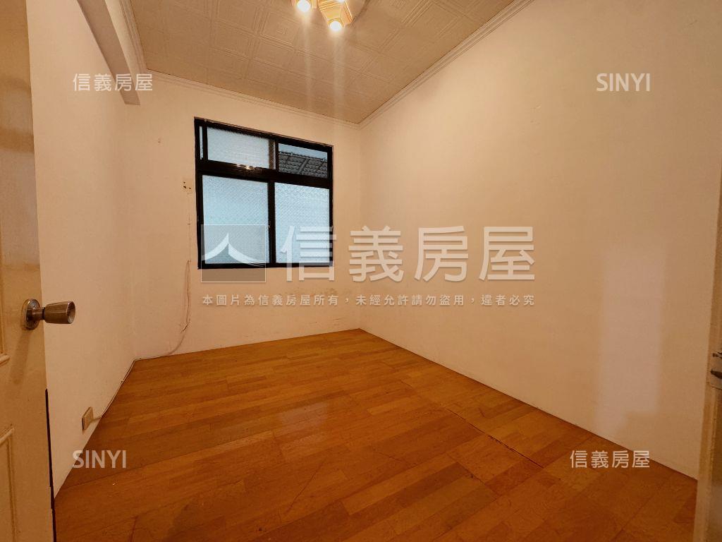 ｛信義｝國泰格局方正宅房屋室內格局與周邊環境