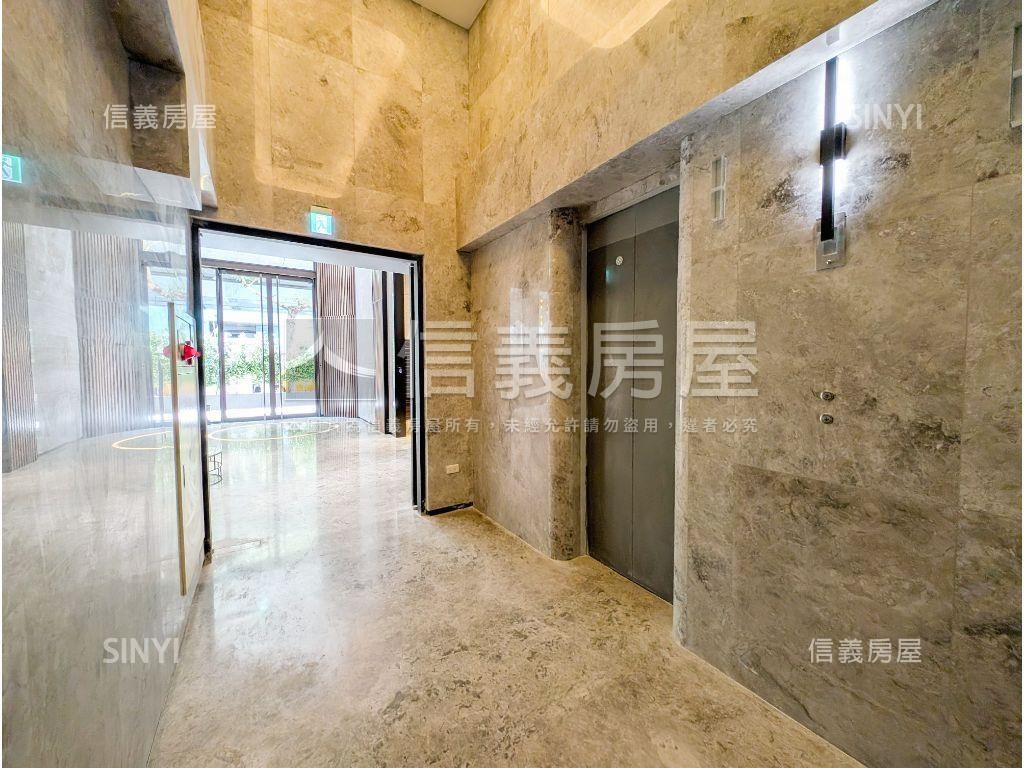 東區之星高級裝潢兩房車位房屋室內格局與周邊環境