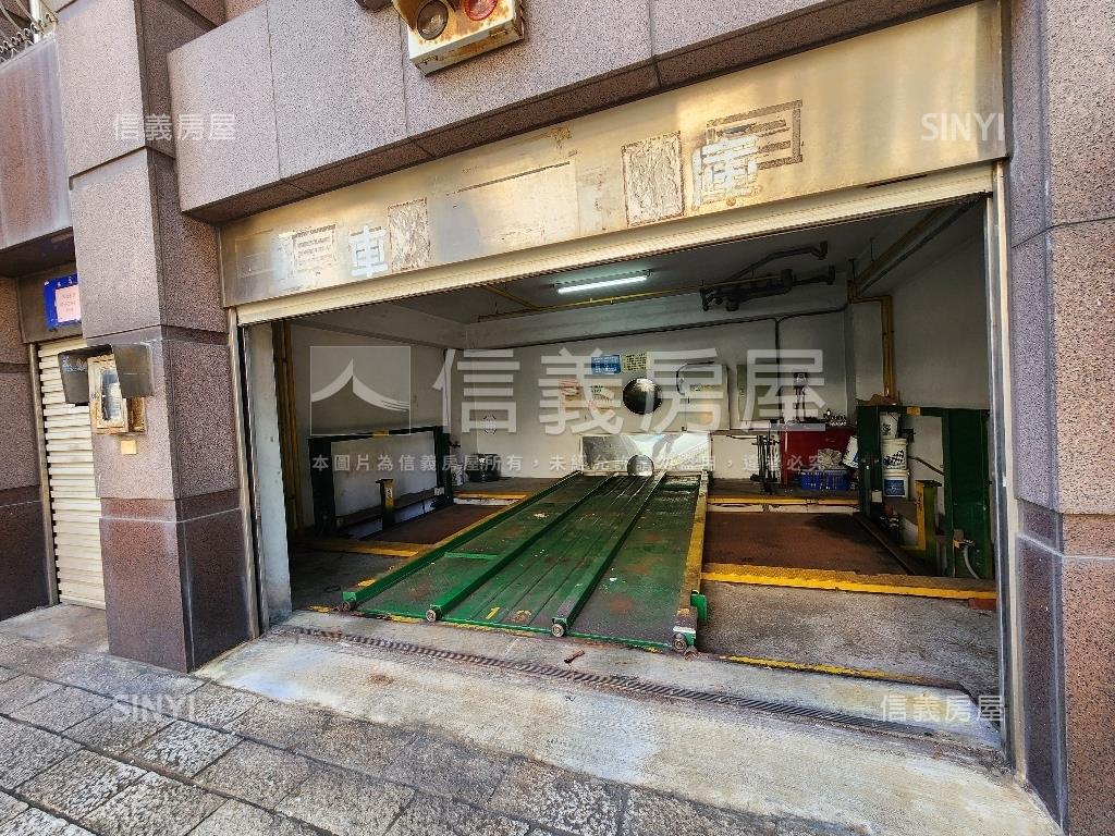 圓山站車位房屋室內格局與周邊環境