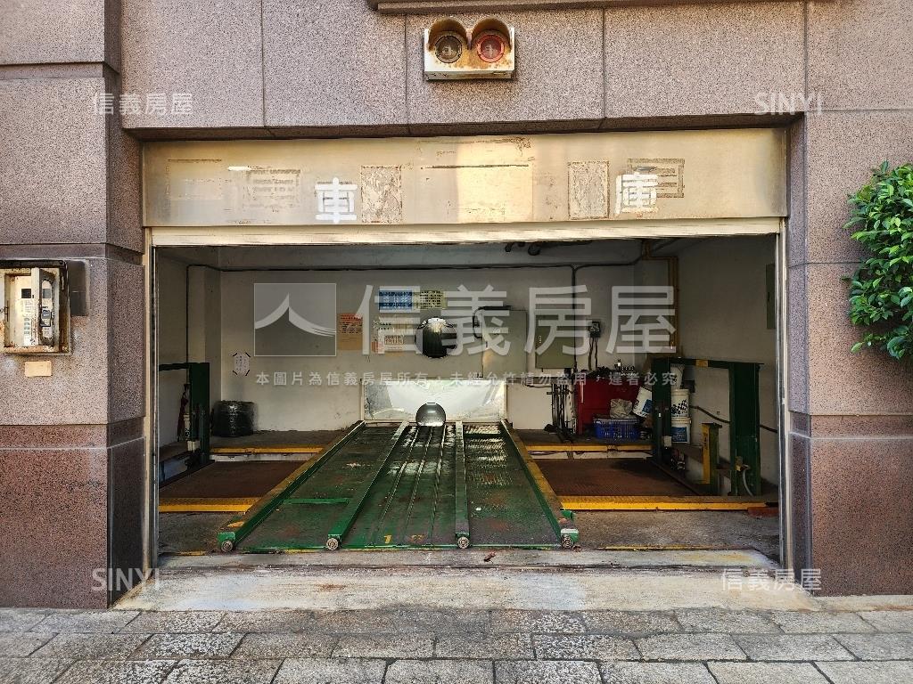 圓山站車位房屋室內格局與周邊環境