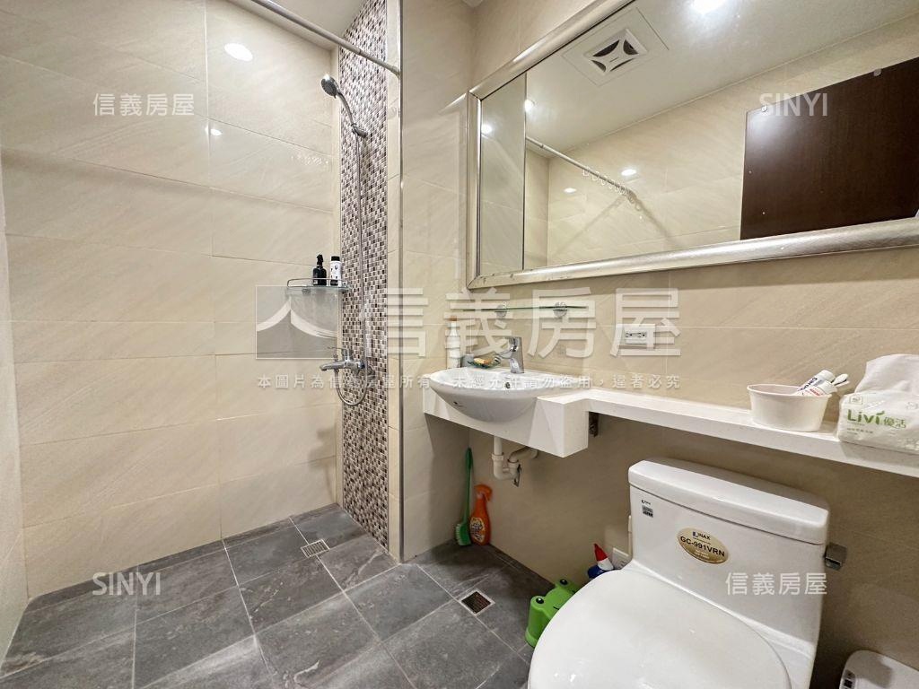 鑫文山精美兩房平移房屋室內格局與周邊環境