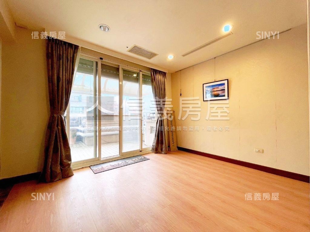 大湖立委電梯別墅房屋室內格局與周邊環境