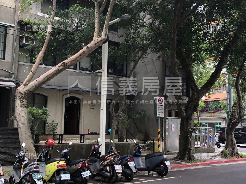 主推～正富錦街人潮金店面房屋室內格局與周邊環境