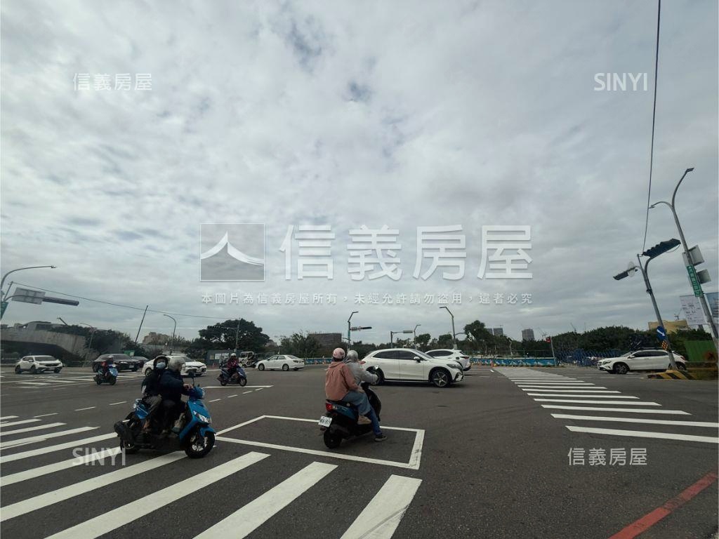 近經貿園區透天百坪店面房屋室內格局與周邊環境