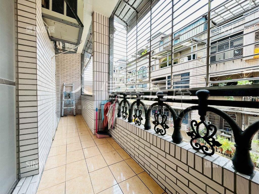 近捷運★低總價★格局佳房屋室內格局與周邊環境