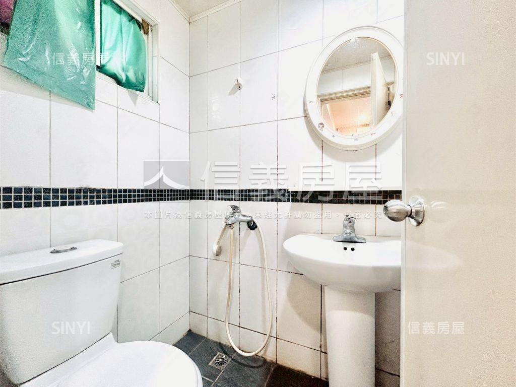 逢甲文華收租金雞母房屋室內格局與周邊環境