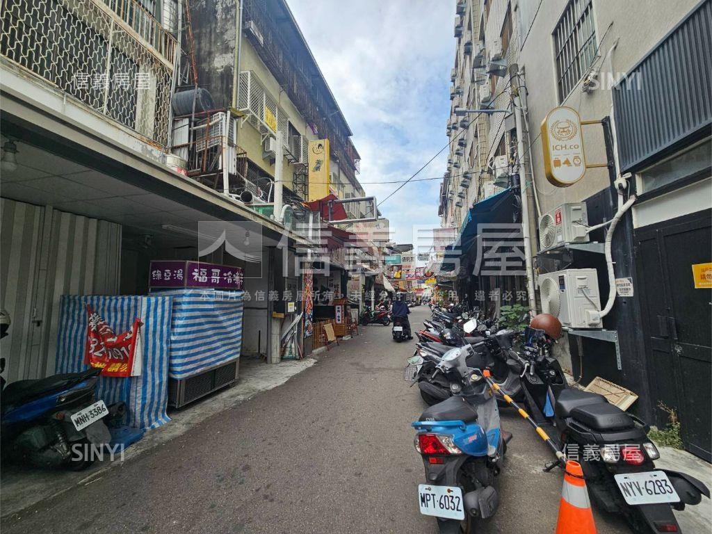 逢甲文華收租金雞母房屋室內格局與周邊環境