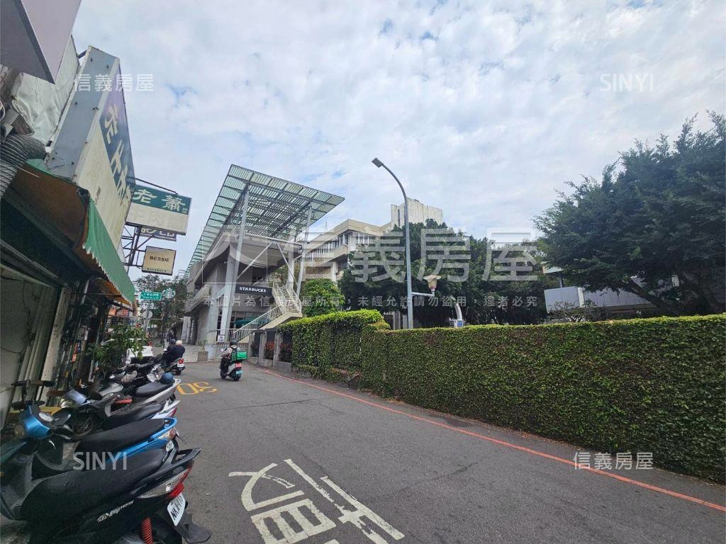 逢甲文華收租金雞母房屋室內格局與周邊環境