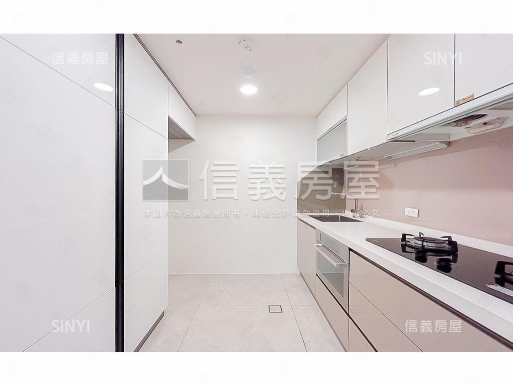 精銳ＦＵＮ未來朝南美三房房屋室內格局與周邊環境