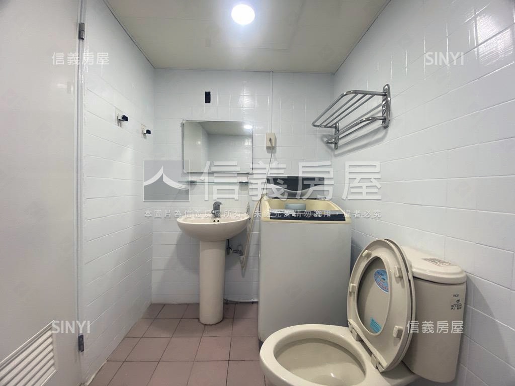 伯爵小資套房房屋室內格局與周邊環境