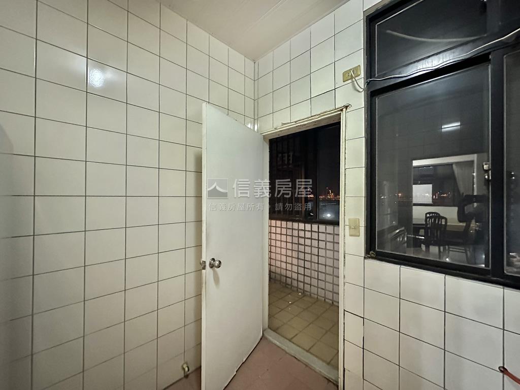 南崁長榮京華房屋室內格局與周邊環境