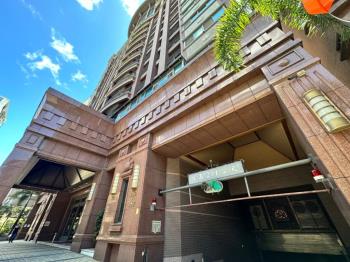 南山路夏威夷電梯２房