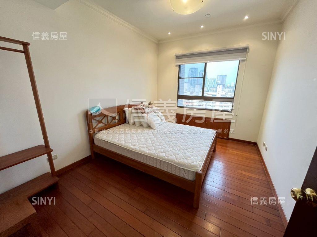 大戶人家五房雙平車視野戶房屋室內格局與周邊環境