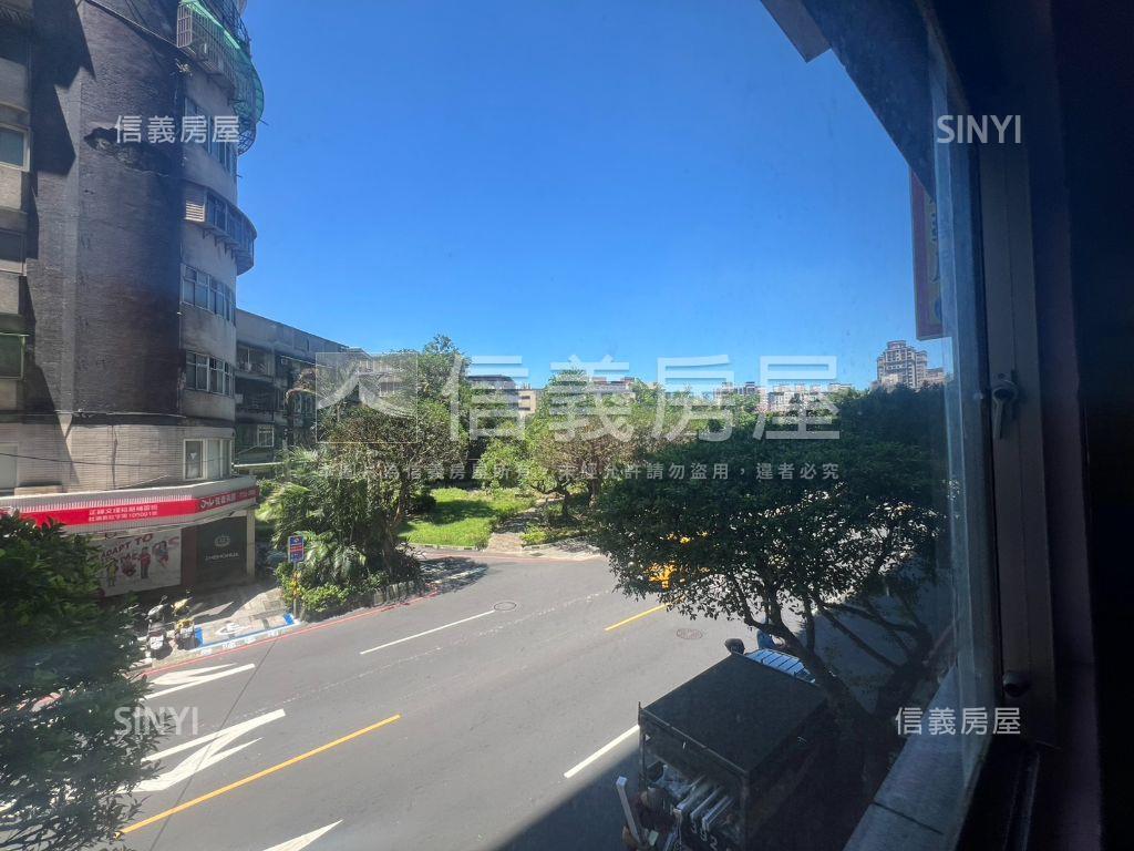 經典中正國寶貳房屋室內格局與周邊環境